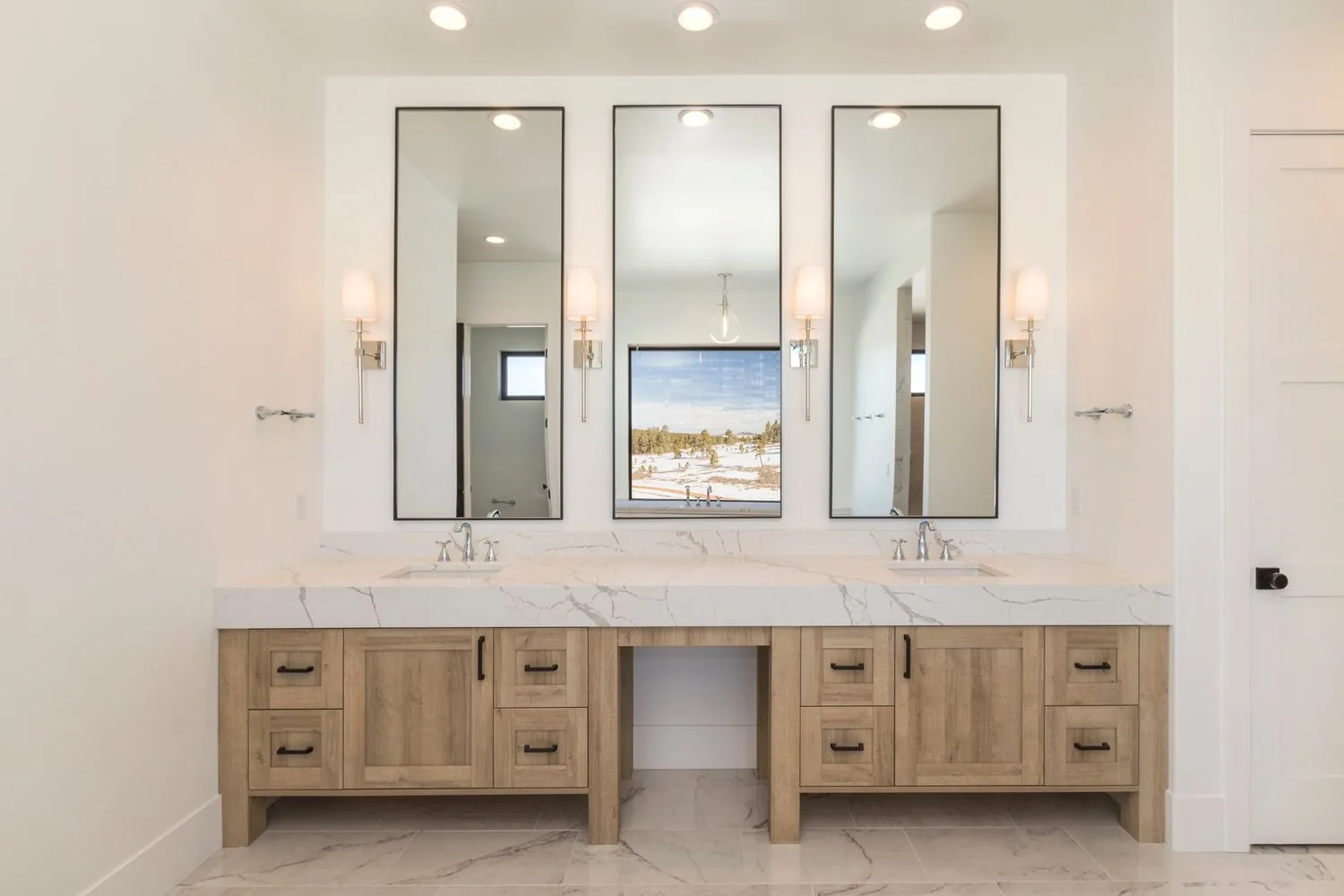 Pinehurst Bathroom by Plush Designs, with a stone-tiled feature wall and a vessel basin